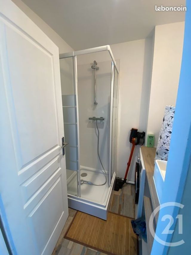Chambre à louer - 1 pièce - 9.0 m2 - CENON - 33 - AQUITAINE - Century 21 Kadima