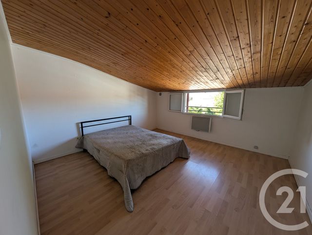 Afficher la photo en grand Appartement T3 à louer - 3 pièces - 75.63 m2 - LE TAILLAN MEDOC - 33 - AQUITAINE - Century 21 Kadima