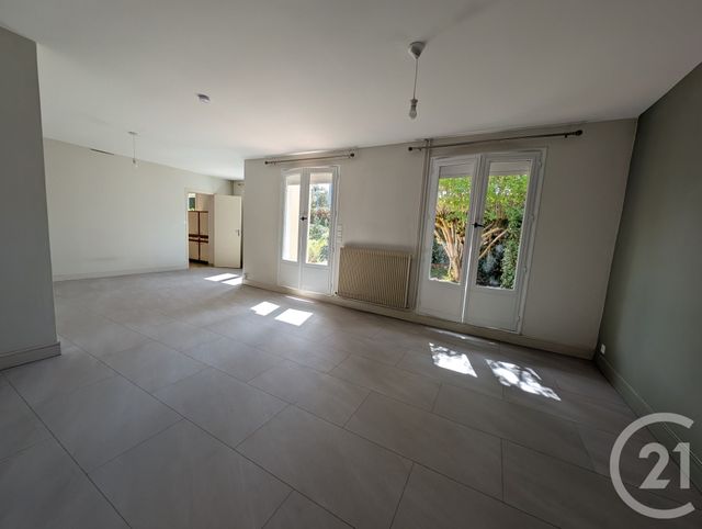 Afficher la photo en grand maison à louer - 6 pièces - 127.09 m2 - ST AUBIN DE MEDOC - 33 - AQUITAINE - Century 21 Kadima