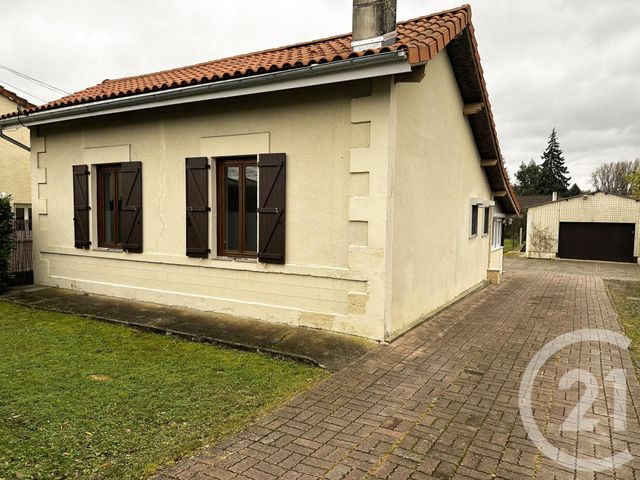maison à louer - 4 pièces - 82.12 m2 - ST MEDARD EN JALLES - 33 - AQUITAINE - Century 21 Kadima