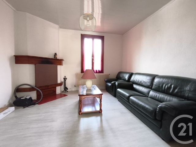 maison à louer - 4 pièces - 82.12 m2 - ST MEDARD EN JALLES - 33 - AQUITAINE - Century 21 Kadima