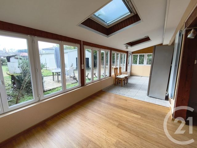 maison à louer - 4 pièces - 82.12 m2 - ST MEDARD EN JALLES - 33 - AQUITAINE - Century 21 Kadima