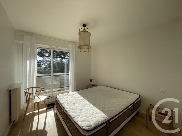 Appartement T4 à louer - 4 pièces - 102.84 m2 - BORDEAUX - 33 - AQUITAINE - Century 21 Kadima