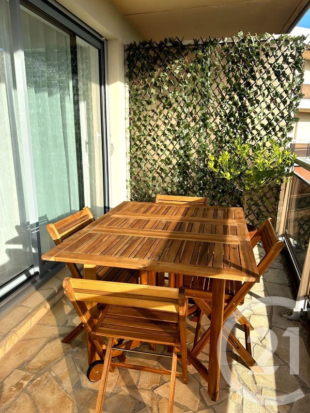 Appartement T4 à louer - 4 pièces - 102.84 m2 - BORDEAUX - 33 - AQUITAINE - Century 21 Kadima