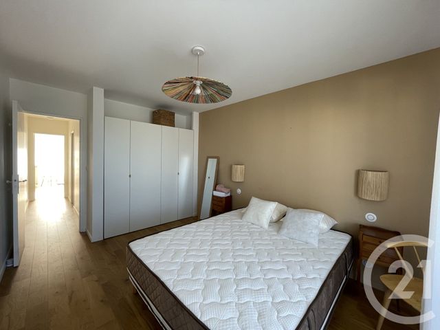 Appartement T4 à louer - 4 pièces - 102.84 m2 - BORDEAUX - 33 - AQUITAINE - Century 21 Kadima