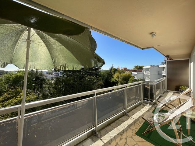 Appartement T4 à louer - 4 pièces - 102.84 m2 - BORDEAUX - 33 - AQUITAINE - Century 21 Kadima