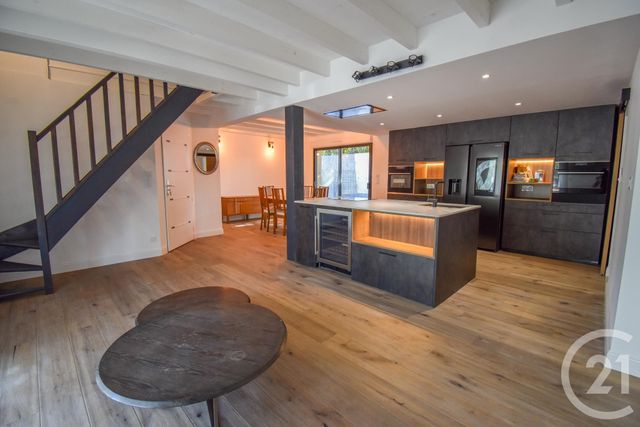 Afficher la photo en grand maison à louer - 4 pièces - 92.3 m2 - ST MEDARD EN JALLES - 33 - AQUITAINE - Century 21 Kadima