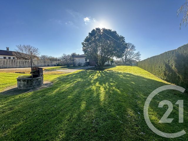 maison à louer - 5 pièces - 109.0 m2 - CUSSAC FORT MEDOC - 33 - AQUITAINE - Century 21 Kadima