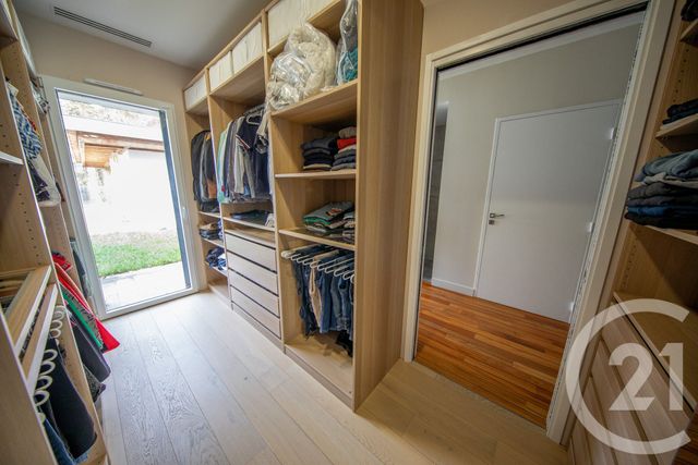 maison à louer - 5 pièces - 185.96 m2 - SALAUNES - 33 - AQUITAINE - Century 21 Kadima