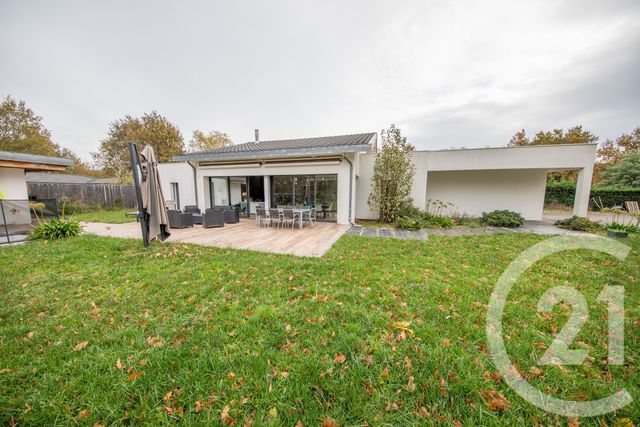 maison à louer - 5 pièces - 185.96 m2 - SALAUNES - 33 - AQUITAINE - Century 21 Kadima