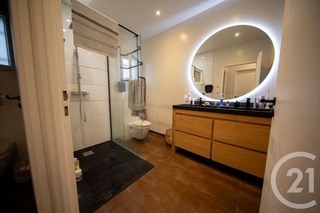 maison à louer - 7 pièces - 154.66 m2 - ST MEDARD EN JALLES - 33 - AQUITAINE - Century 21 Kadima