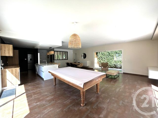 maison à louer - 7 pièces - 154.66 m2 - ST MEDARD EN JALLES - 33 - AQUITAINE - Century 21 Kadima