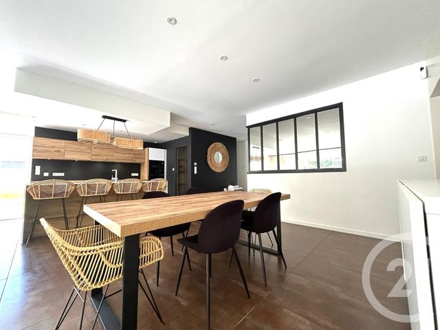 maison à louer - 7 pièces - 154.66 m2 - ST MEDARD EN JALLES - 33 - AQUITAINE - Century 21 Kadima