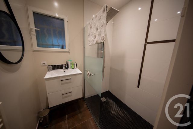 maison à louer - 7 pièces - 154.66 m2 - ST MEDARD EN JALLES - 33 - AQUITAINE - Century 21 Kadima