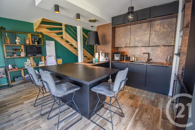 maison à louer - 5 pièces - 106.15 m2 - ST MEDARD EN JALLES - 33 - AQUITAINE - Century 21 Kadima