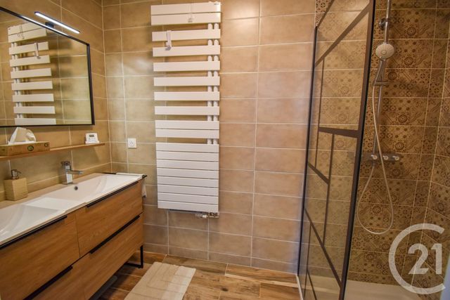 maison à louer - 5 pièces - 106.15 m2 - ST MEDARD EN JALLES - 33 - AQUITAINE - Century 21 Kadima