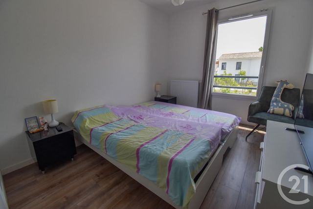 maison à louer - 5 pièces - 106.15 m2 - ST MEDARD EN JALLES - 33 - AQUITAINE - Century 21 Kadima