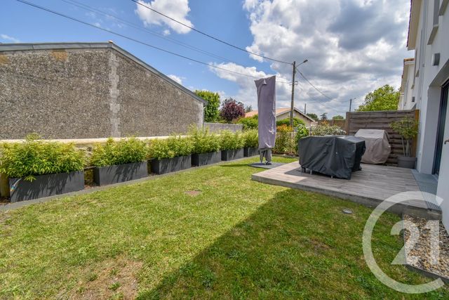 maison à louer - 5 pièces - 106.15 m2 - ST MEDARD EN JALLES - 33 - AQUITAINE - Century 21 Kadima