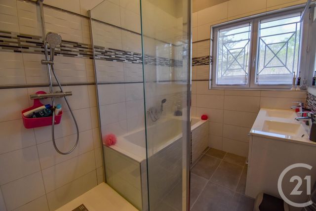 maison à louer - 8 pièces - 168.84 m2 - ST AUBIN DE MEDOC - 33 - AQUITAINE - Century 21 Kadima