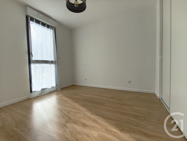 Appartement T2 à louer - 2 pièces - 41.5 m2 - ST MEDARD EN JALLES - 33 - AQUITAINE - Century 21 Kadima