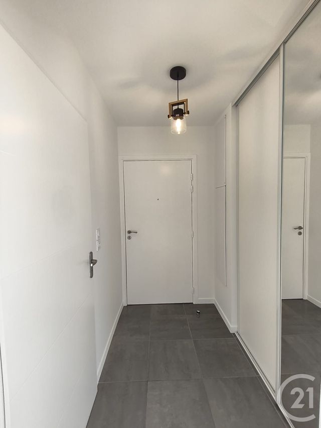 Appartement T2 à louer - 2 pièces - 41.5 m2 - ST MEDARD EN JALLES - 33 - AQUITAINE - Century 21 Kadima