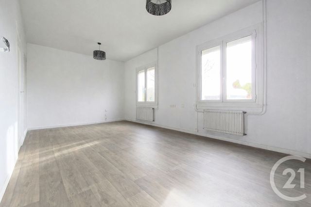 maison à louer - 3 pièces - 78.28 m2 - ST MEDARD EN JALLES - 33 - AQUITAINE - Century 21 Kadima