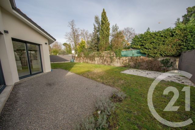 maison à louer - 5 pièces - 135.01 m2 - ST MEDARD EN JALLES - 33 - AQUITAINE - Century 21 Kadima