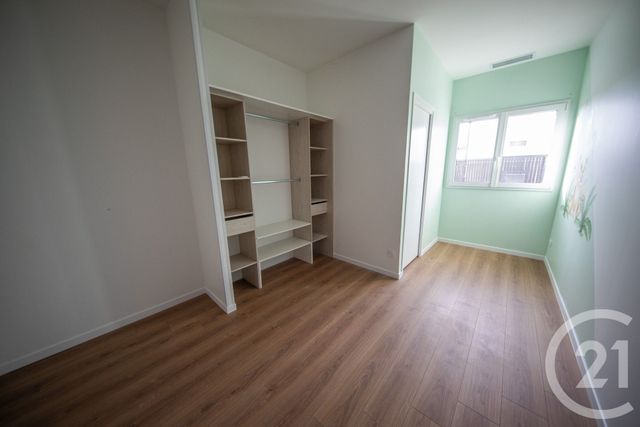 maison à louer - 5 pièces - 135.01 m2 - ST MEDARD EN JALLES - 33 - AQUITAINE - Century 21 Kadima