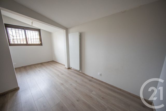 maison à louer - 4 pièces - 89.35 m2 - ST MEDARD EN JALLES - 33 - AQUITAINE - Century 21 Kadima