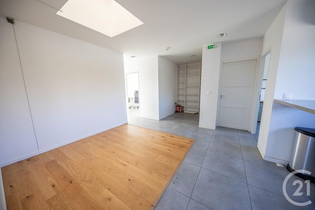 commerce à louer - 144.18 m2 - ST MEDARD EN JALLES - 33 - AQUITAINE - Century 21 Kadima