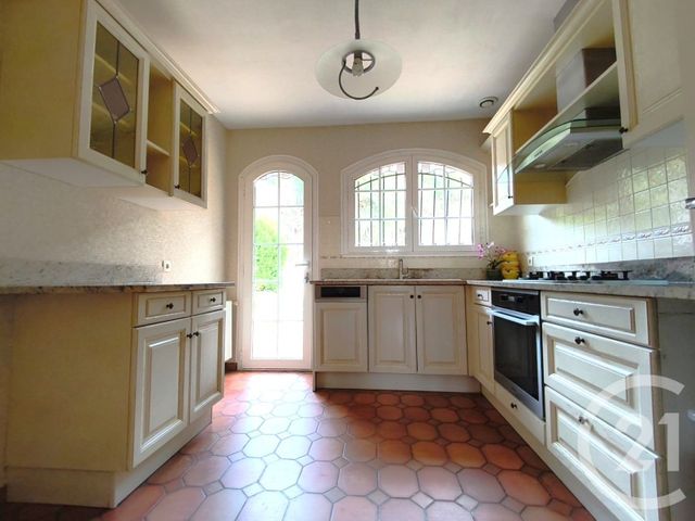 maison à louer - 5 pièces - 104.08 m2 - MARTIGNAS SUR JALLE - 33 - AQUITAINE - Century 21 Kadima