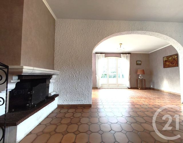 maison à louer - 5 pièces - 104.08 m2 - MARTIGNAS SUR JALLE - 33 - AQUITAINE - Century 21 Kadima