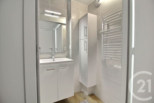 Appartement Chambre à louer - 1 pièce - 10.73 m2 - PESSAC - 33 - AQUITAINE - Century 21 Kadima