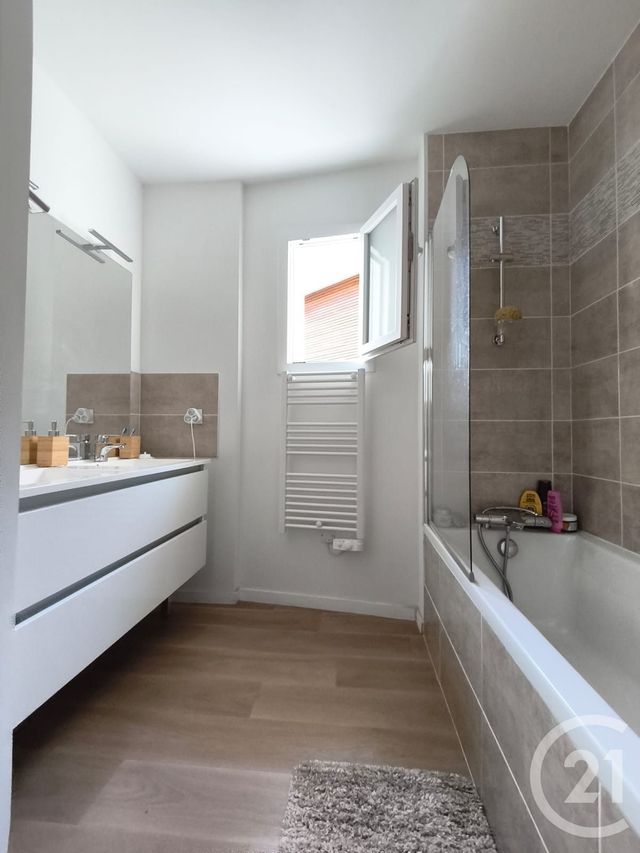 maison à louer - 4 pièces - 89.05 m2 - ST AUBIN DE MEDOC - 33 - AQUITAINE - Century 21 Kadima