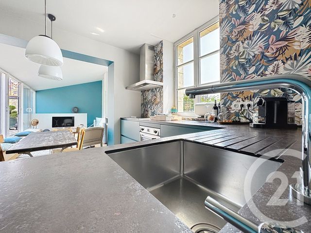 Appartement T3 à louer - 3 pièces - 75.97 m2 - BORDEAUX - 33 - AQUITAINE - Century 21 Kadima