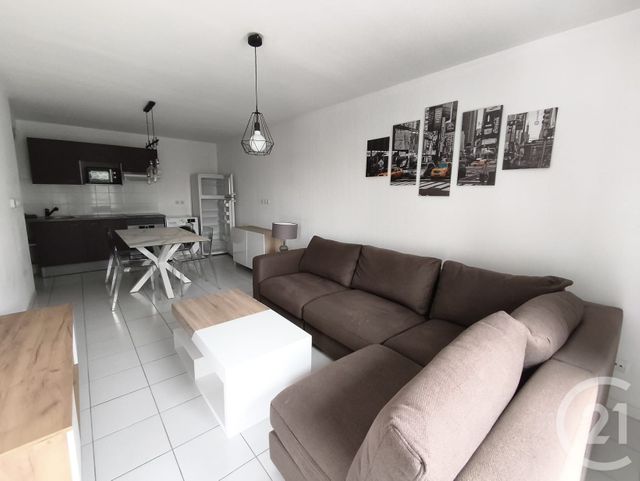 Appartement T3 à louer - 3 pièces - 57.4 m2 - LE HAILLAN - 33 - AQUITAINE - Century 21 Kadima