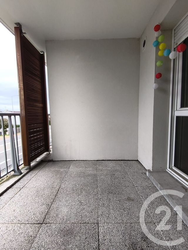 Appartement T3 à louer - 3 pièces - 57.4 m2 - LE HAILLAN - 33 - AQUITAINE - Century 21 Kadima