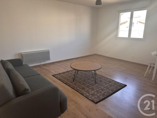 Appartement F3 à louer - 3 pièces - 54.45 m2 - ST MEDARD EN JALLES - 33 - AQUITAINE - Century 21 Kadima
