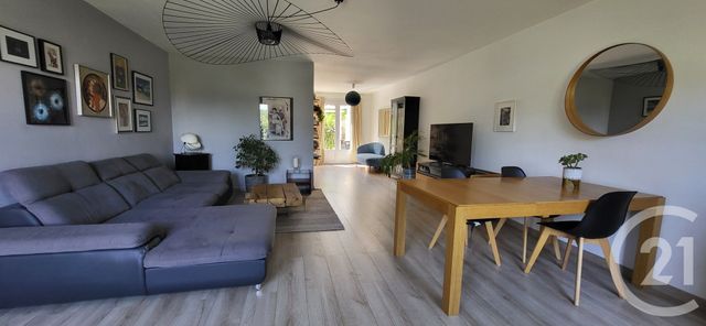 maison à louer - 5 pièces - 115.91 m2 - ST MEDARD EN JALLES - 33 - AQUITAINE - Century 21 Kadima