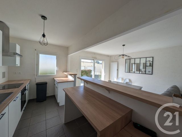 Appartement T3 à louer - 3 pièces - 66.42 m2 - CENON - 33 - AQUITAINE - Century 21 Kadima