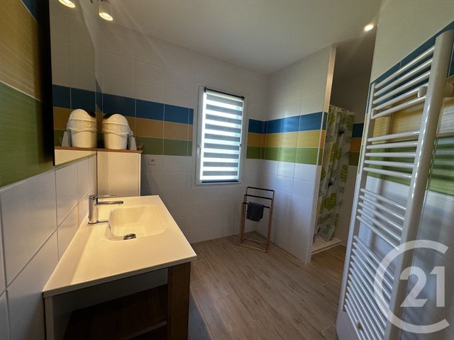 maison à louer - 4 pièces - 124.61 m2 - STE HELENE - 33 - AQUITAINE - Century 21 Kadima