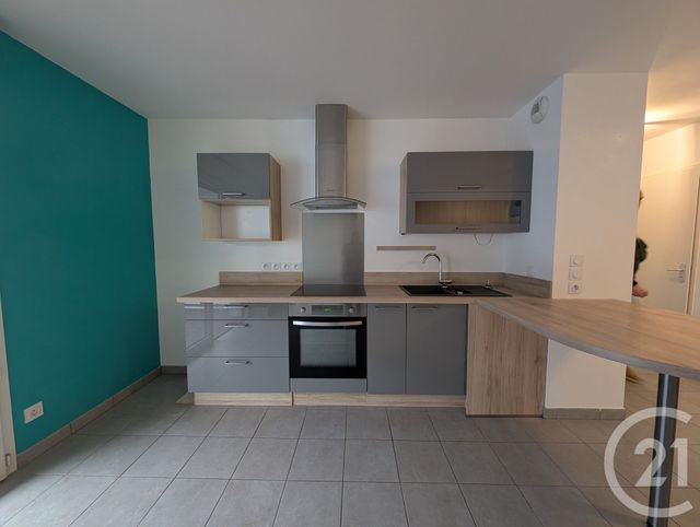 Appartement T2 à louer - 2 pièces - 46.68 m2 - PESSAC - 33 - AQUITAINE - Century 21 Kadima