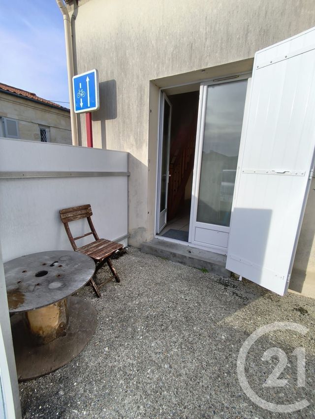 Appartement T1 à louer - 1 pièce - 30.1 m2 - LE TAILLAN MEDOC - 33 - AQUITAINE - Century 21 Kadima