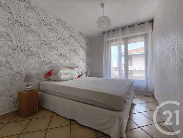 Appartement T3 à louer - 3 pièces - 65.56 m2 - TALENCE - 33 - AQUITAINE - Century 21 Kadima