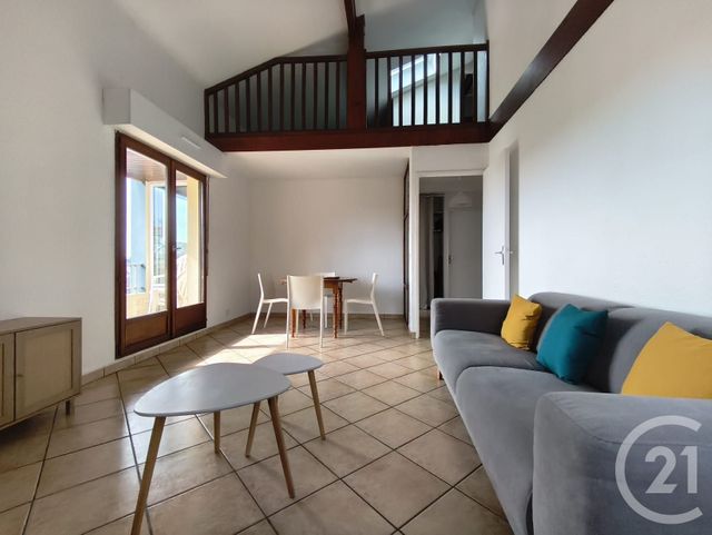 Appartement T3 à louer - 3 pièces - 65.56 m2 - TALENCE - 33 - AQUITAINE - Century 21 Kadima