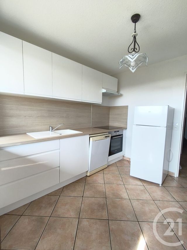 Appartement T3 à louer - 3 pièces - 65.56 m2 - TALENCE - 33 - AQUITAINE - Century 21 Kadima