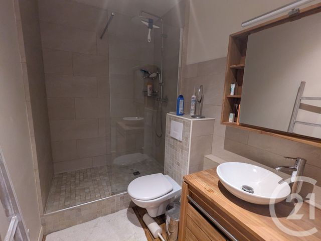 Appartement T2 à louer - 2 pièces - 60.43 m2 - BORDEAUX - 33 - AQUITAINE - Century 21 Kadima