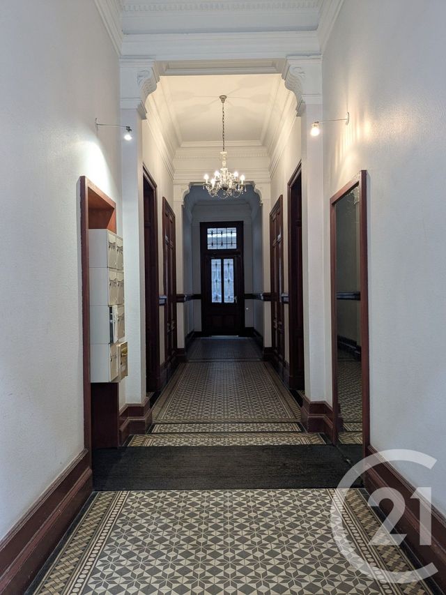 Appartement T2 à louer - 2 pièces - 60.43 m2 - BORDEAUX - 33 - AQUITAINE - Century 21 Kadima