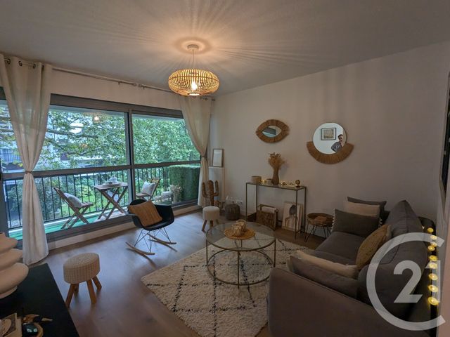 Appartement T3 à louer - 3 pièces - 62.07 m2 - MERIGNAC - 33 - AQUITAINE - Century 21 Kadima