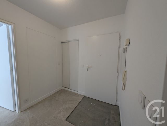 Appartement T3 à louer - 3 pièces - 64.75 m2 - BORDEAUX - 33 - AQUITAINE - Century 21 Kadima